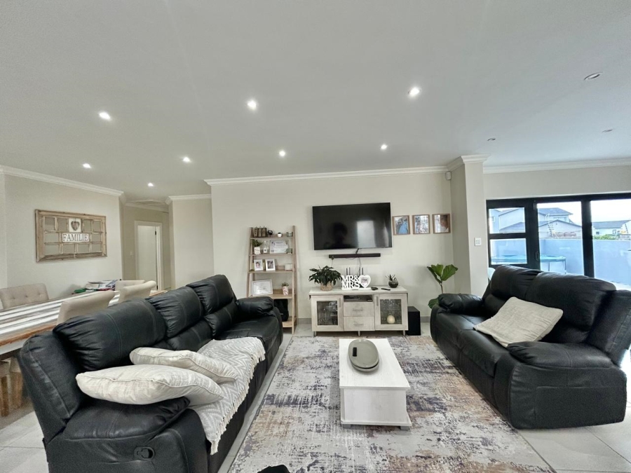3 Bedroom Property for Sale in Fountains Estate Eastern Cape